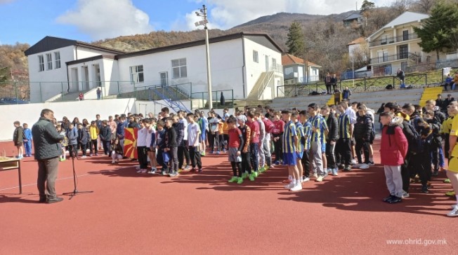 Спортски ден за основците од Охрид и Дебрца