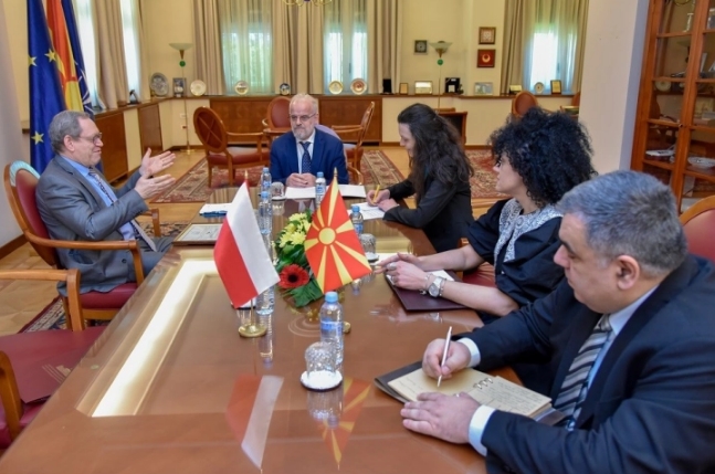 Проштална средба на Џафери со полскиот амбасадор Тицињски