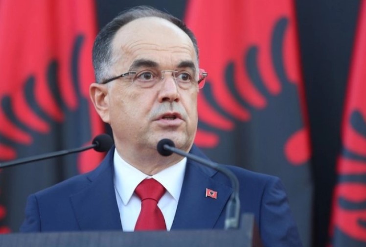 Албанскиот претседател во посета на Азербејџан