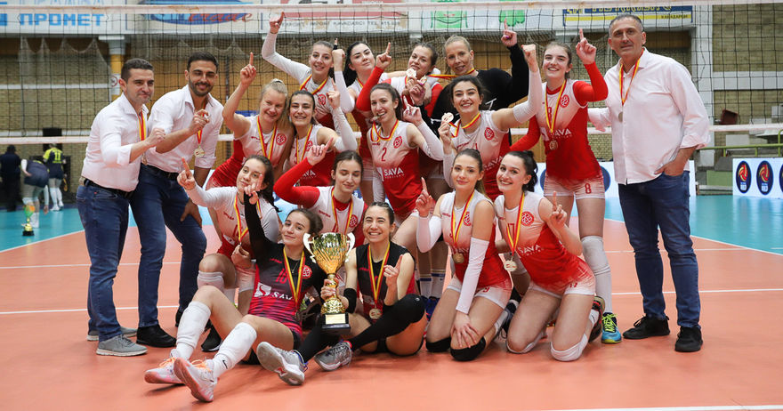 Одбојкарките на Работнички Скопје ја одбранија титулата во Купот