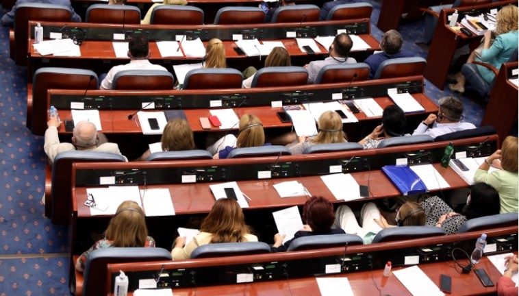 Македонските пратениците ќе одат на обука за етичко однесување