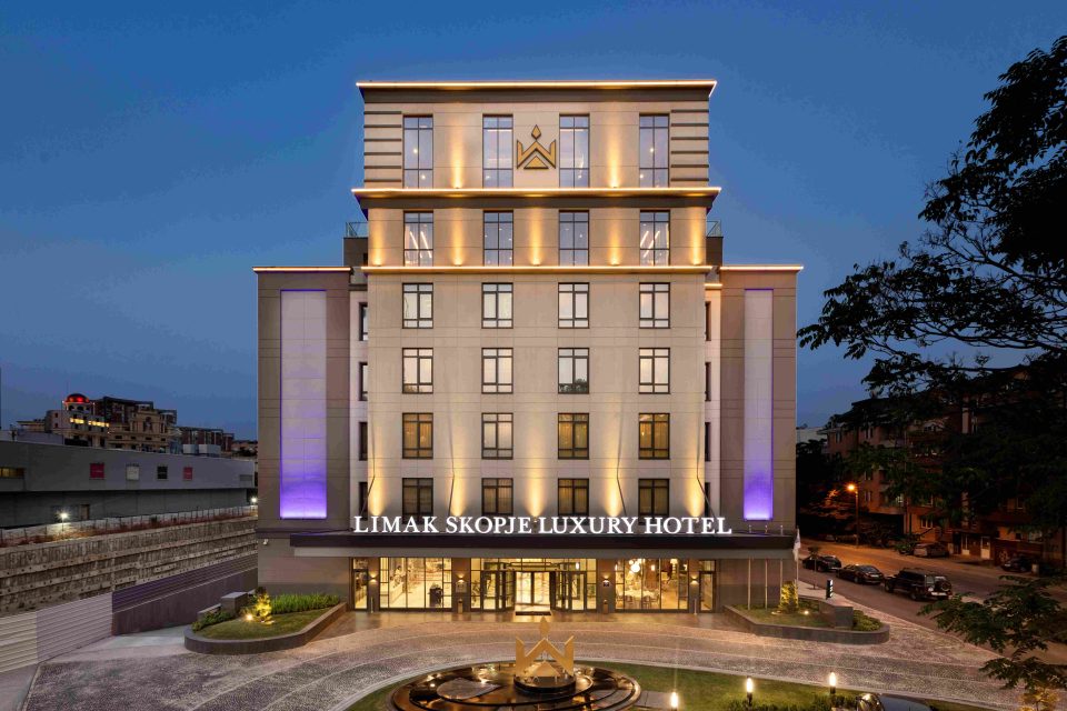 Луксузниот хотел Лимак ја одбележува двегодишнината од отворањето со највисоки оценки за квалитетот на услугата