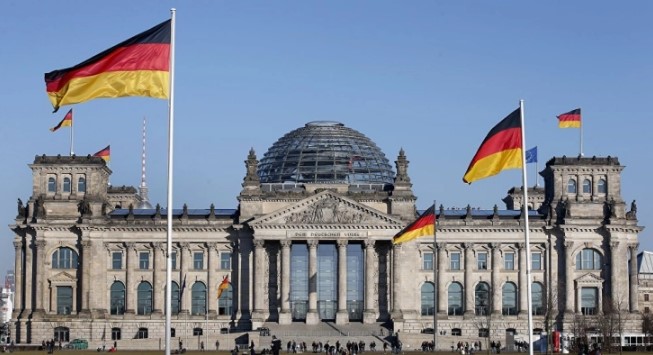Германски медиуми: Американските тајни служби се уште ја шпионираат германската Влада