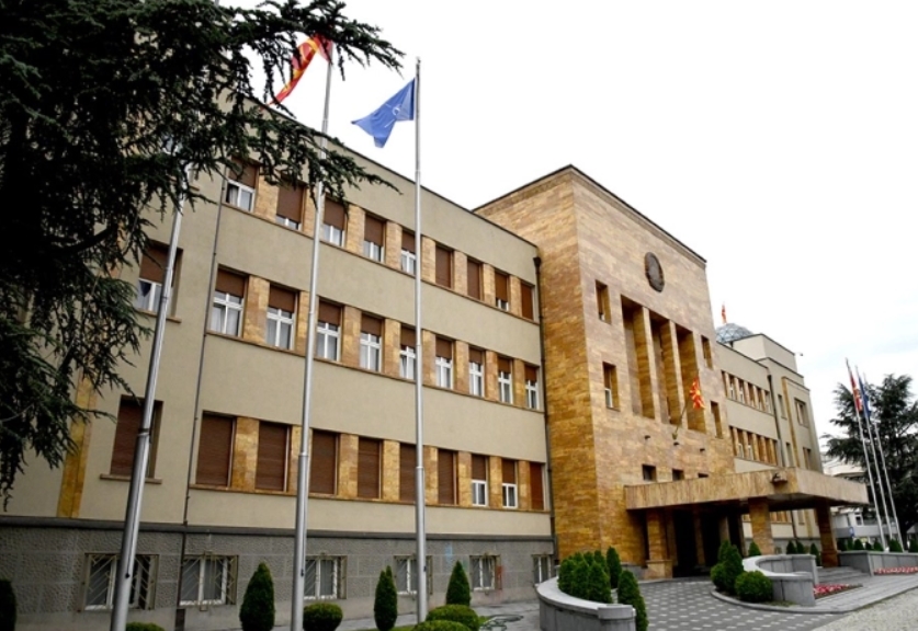 „Паѓаат – СДС и ДУИ гласаа за амнестија на нивните криминали, а фолирантите Левица не беа против“ – обвинува ВМРО-ДПМНЕ