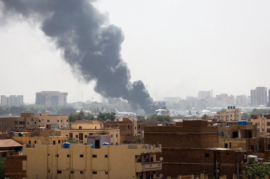 Во Судан владее целосен хаос- нема примирје, борбите продолжени