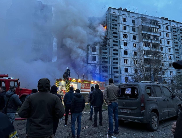 По 51 ден Киев повторно ракетиран: Напади и во други градови, меѓу загинатите се жена и 3 годишно дете (ВИДЕО)
