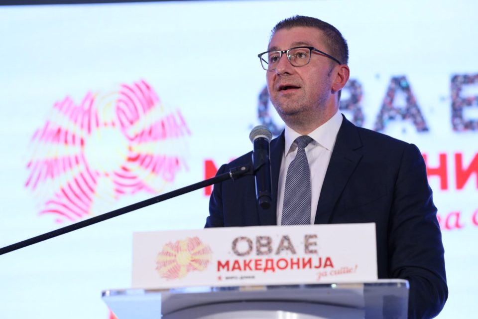 „Претседателот на ВМРО-ДПМНЕ, Мицкоски е подготвен на лидерска кога станува збор за национални и државни интереси, но на неа треба да се разговара и што по неуспехот на уставните измени“