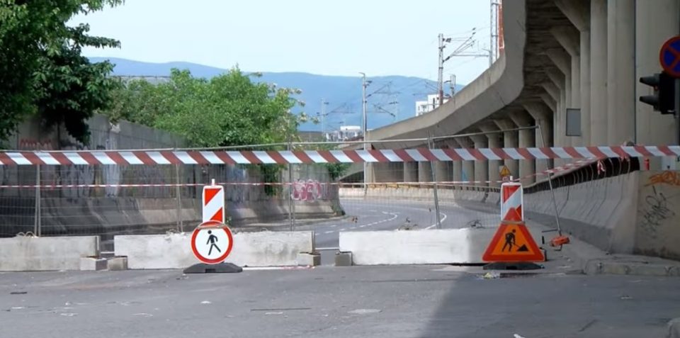 Скопје во сообраќаен хаос, мостот кај Ист Гејт ќе остане затворен најмалку една година