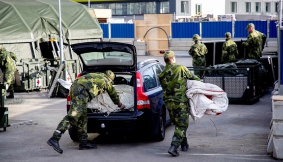 „Политико“: Шведската армија регрутира војници, отвора бази и набавува современа опрема