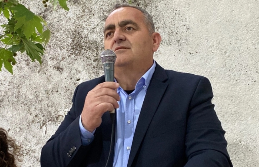 Припадниците на грчкото малцинство бараат ослободување на градоначалникот на Химара, Белери