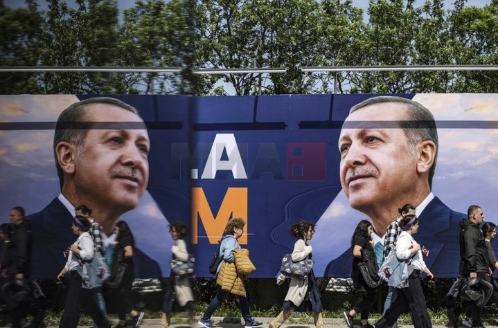 Турскиот претседател Ердоган  во вториот изборен круг влегува како фаворит