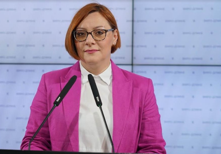 Димитриеска Кочоска: Владата преку граѓанската обврзница планира со заштедите на граѓаните да го финансира својот криминал