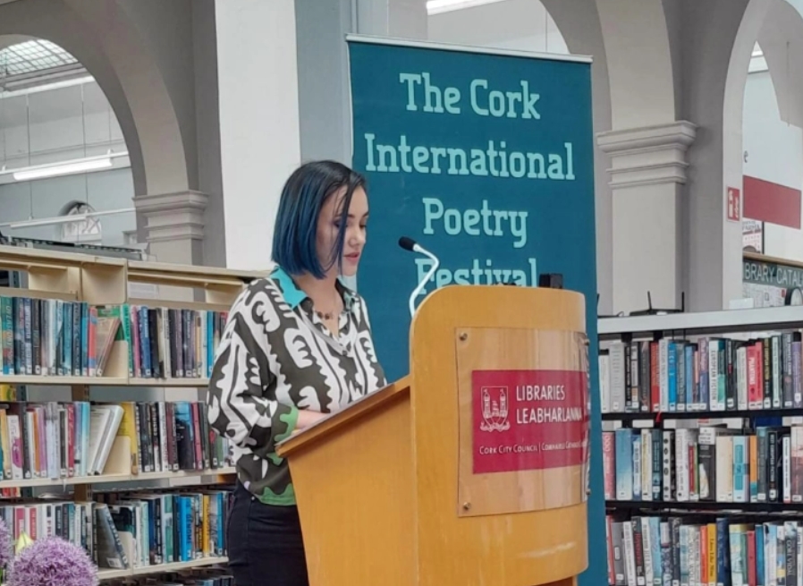 Јулијана Величковска настапи на поетски фестивал во Ирска