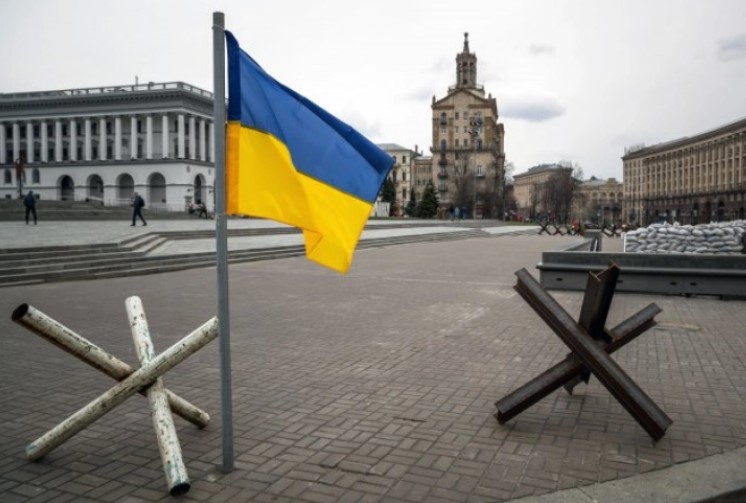 Нападнати повеќе украински градови