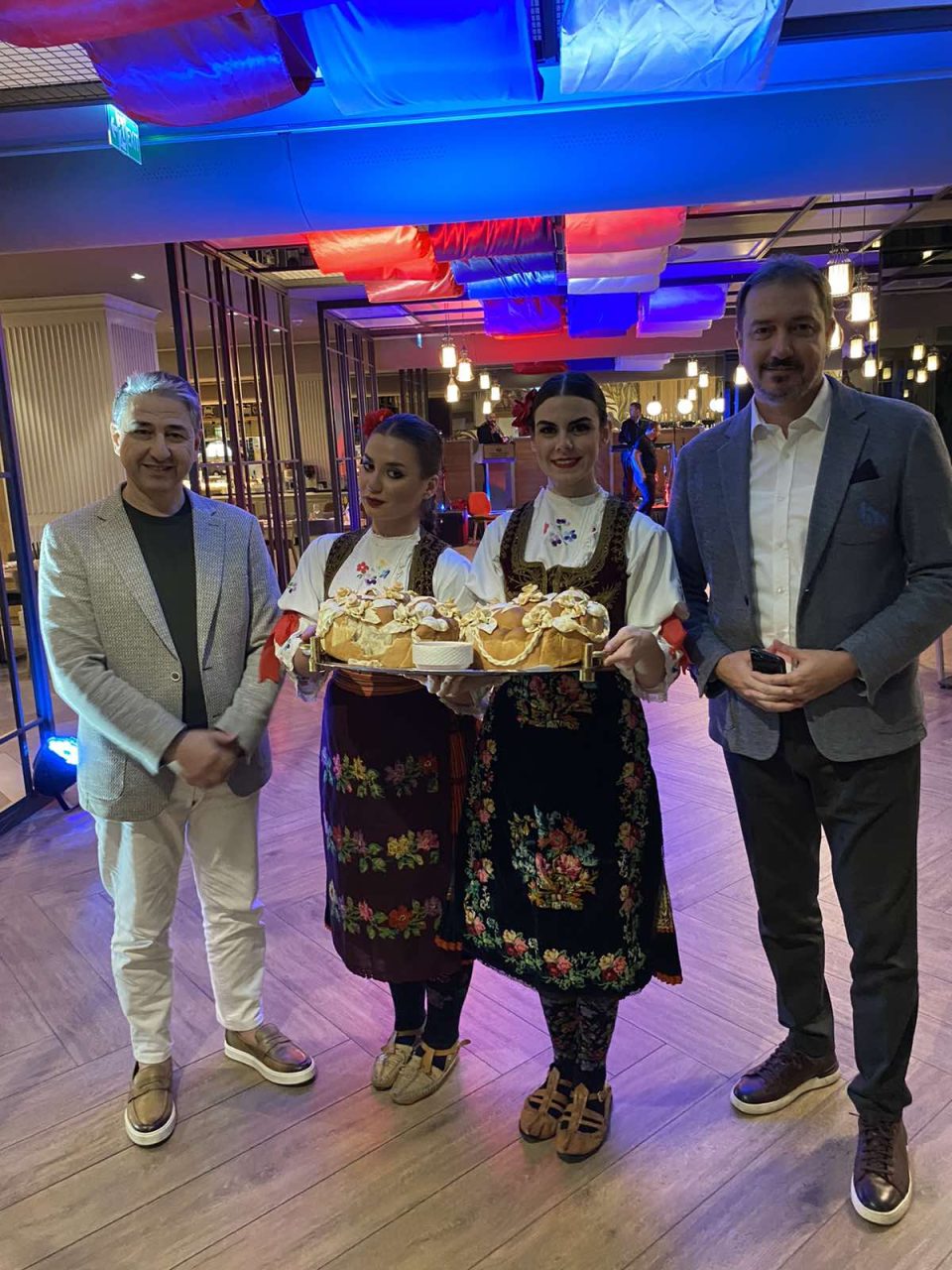Љубителите на кулинарските специјалитети  имаа можност да уживаат во прекрасниот избор на јадења од српската национална кујна
