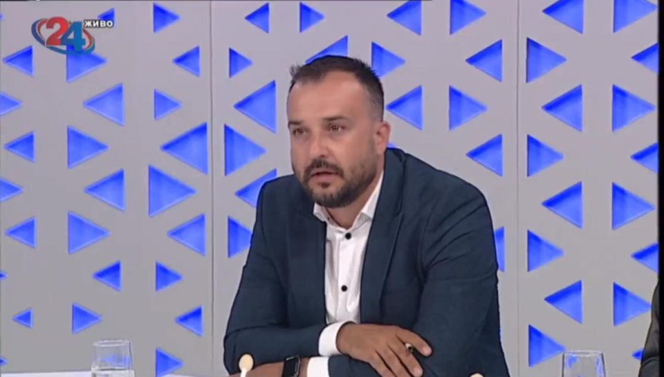 Лефков: Граѓаните се против уставни измени под бугарски диктат, потребни се предвремени парламентарни избори за пресликување на волјата на народот
