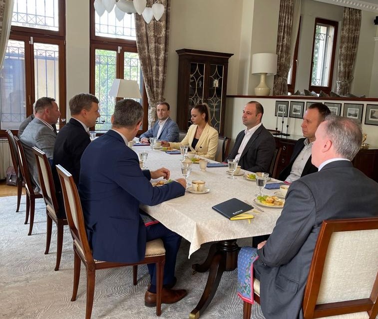 Делегација на ВМРО-ДПМНЕ на средба со Заменик-шефот на мисијата на САД во земјава, Ерик Мајер