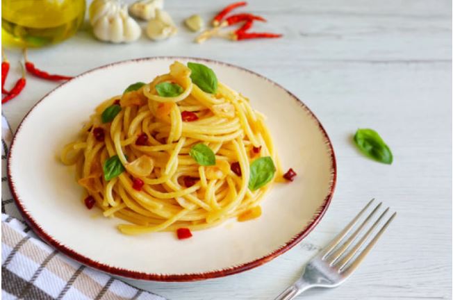 Шпагети со пиперка е малку познато јадење кое сигурно ќе ви стане ОМИЛЕНО