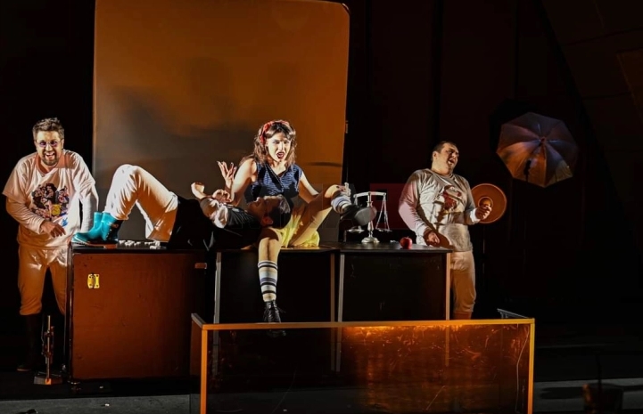 Во битолскиот театар премиера на претставата „Брод за кукли“
