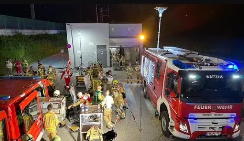 Евакуирани патниците: Воз се запалил во тунел во Австрија