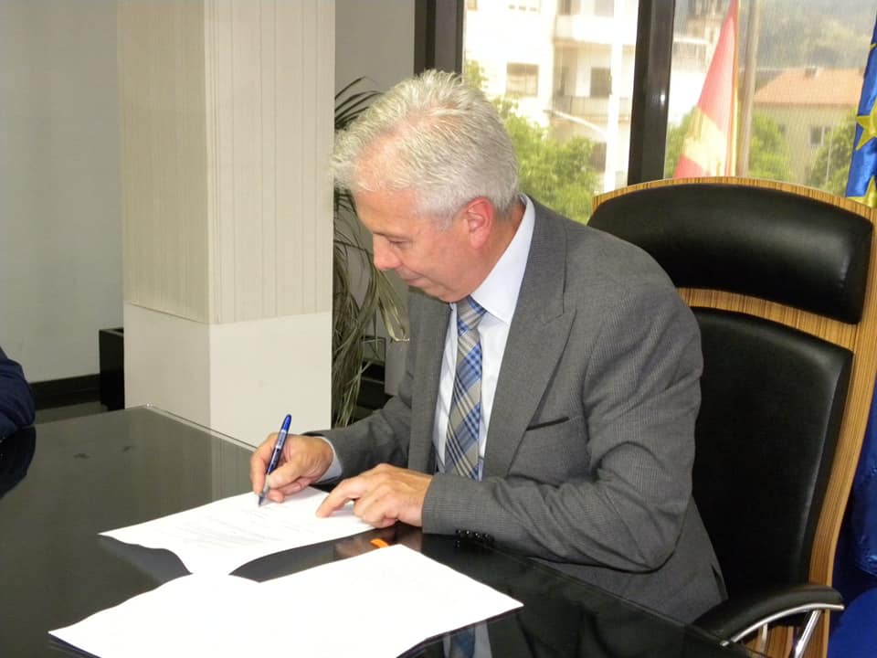 Јовчески и Бочварски потпишаа договор за реализација на Проектот за „Реконструкција на улицата Леце Котески“, аплициран преку Проектот за поврзување на локалните патишта – финансиран од Светска банка