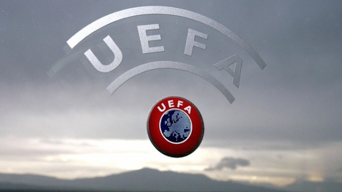 УЕФА влегува во организација на „Златната топка“