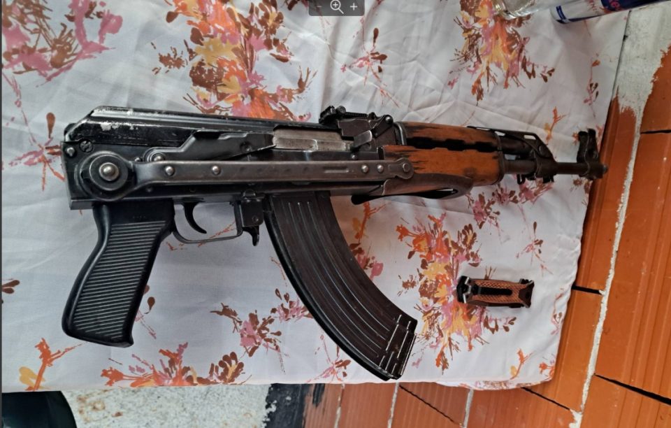 Претрес во Кондово- пронајдени дрога, пушка и куршуми, приведено едно лице