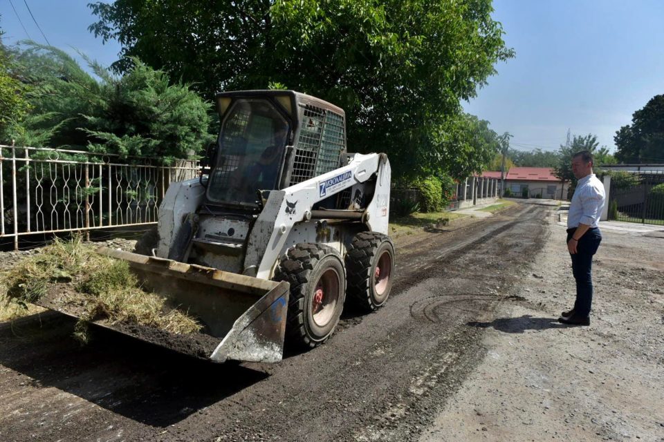 Стефковски: Започна историски најголемата акција за асфалтирање на улици