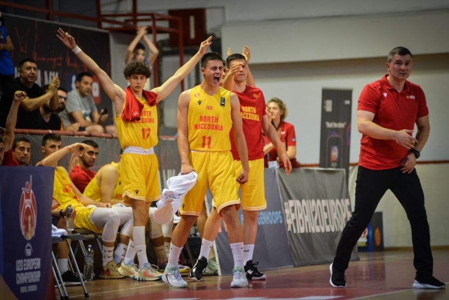 Македонија со лекција за Бугарија до место во четвртфиналето на ЕП