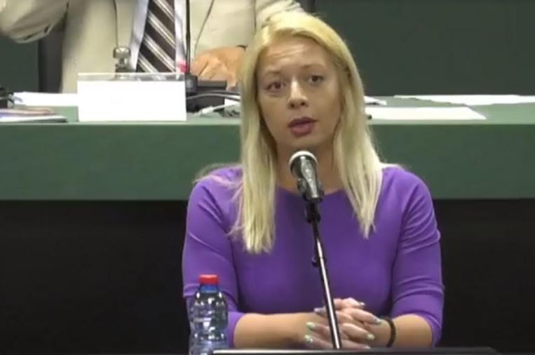 Андоновска: Срамно е што Арсовска се крие или е на одмор па не доаѓа да го брани ребалансот на нејзиниот буџет