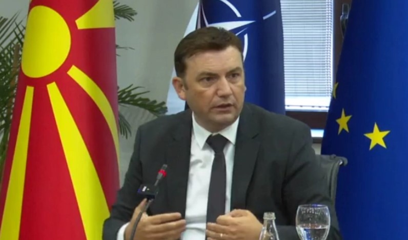 Османи: Група македонски граѓани бараат бугарски пасоши на секое доцнење за членство во ЕУ
