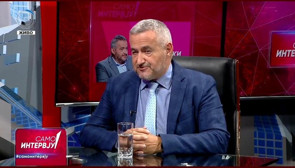 Клековски: Владата на СДС и ДУИ е очајна, се распаѓа на секое поле, единствено што можат да им понудат на граѓаните се уставните измени, ВМРО-ДПМНЕ не прифаќа