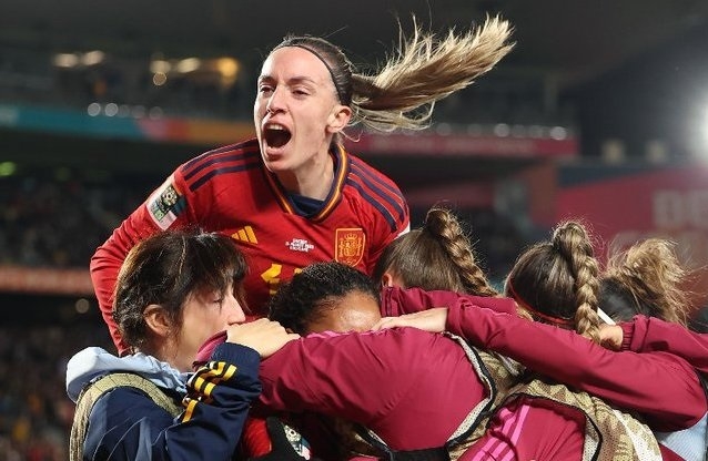 Шпанија е прв финалист на СП за жени