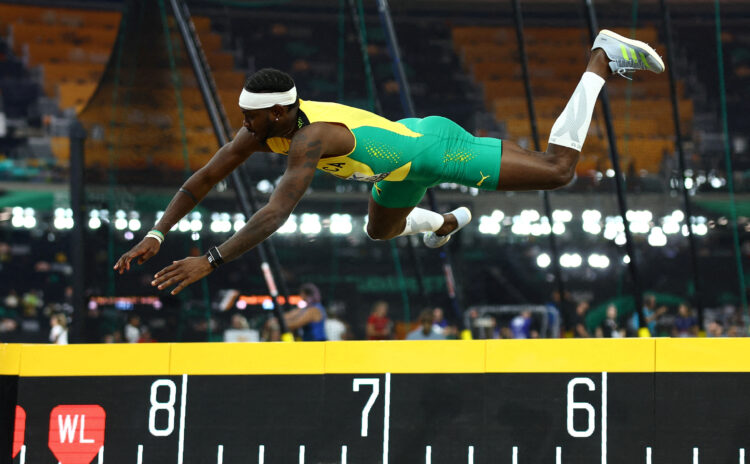 ВИДЕО: Ваков скок ретко се гледа, атлетичар ја шокираше публиката