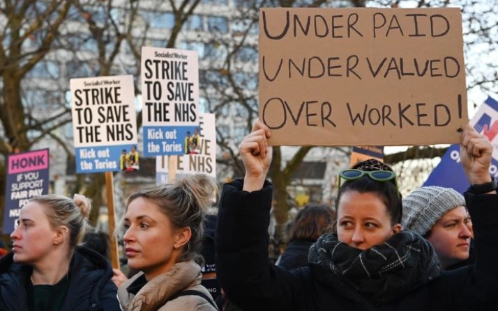 Штрајк на лекарите во Велика Британија за платите
