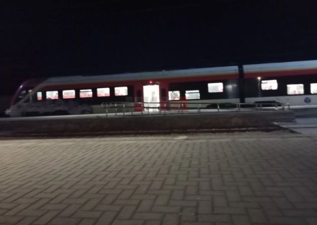 Патниците револтирани, возот од Гевгелија за Скопје вечерва доцнеше два часа