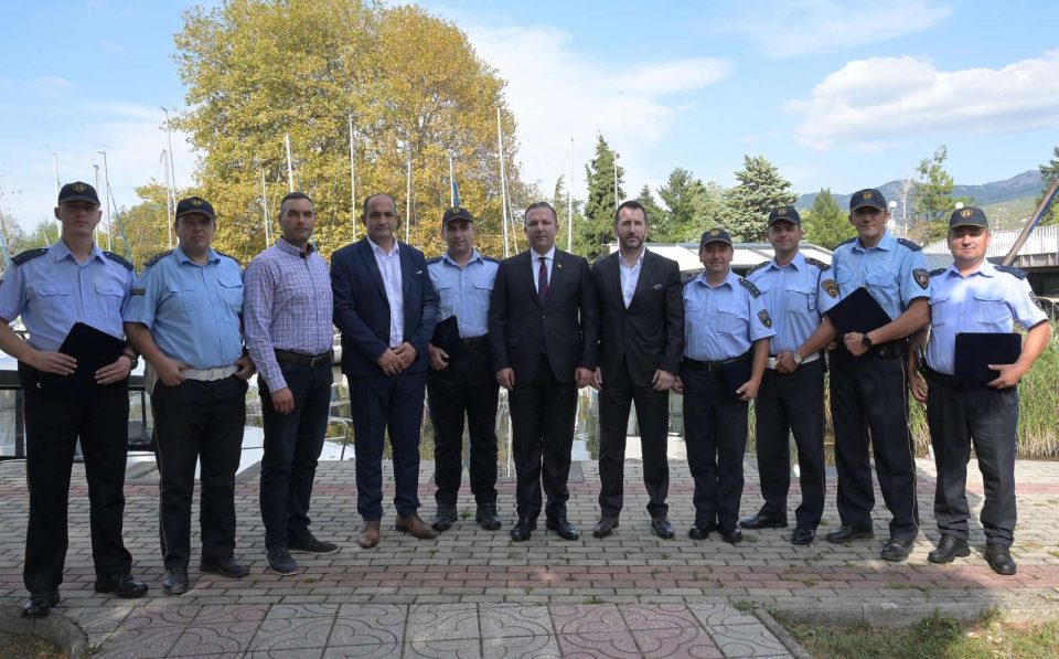 Спасовски ја посети Езерската полиција во Охрид: Спасени 10 лица ова лето, зголемена ефикасност по модернизацијата на пловниот парк, „Безбедно лето” носи резултати