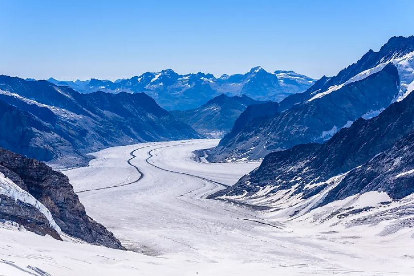 Швајцарските глечери во последните две години се смалиле за 10 проценти