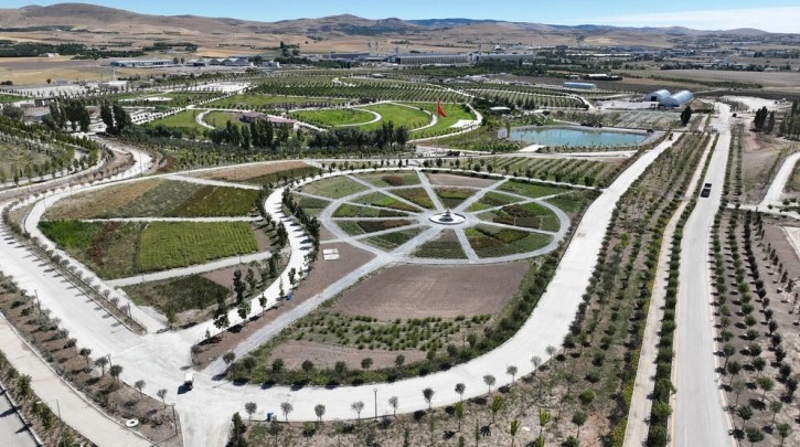 Во Анкара отворен најголемиот земјоделски комплекс и простор за рекреација