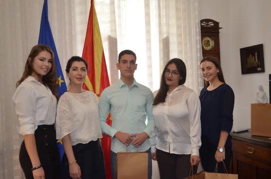 Ученици од општина Жабаљ во Србија ќе ја претставуваат Македонија на фестивалот „Ритам на Европа“