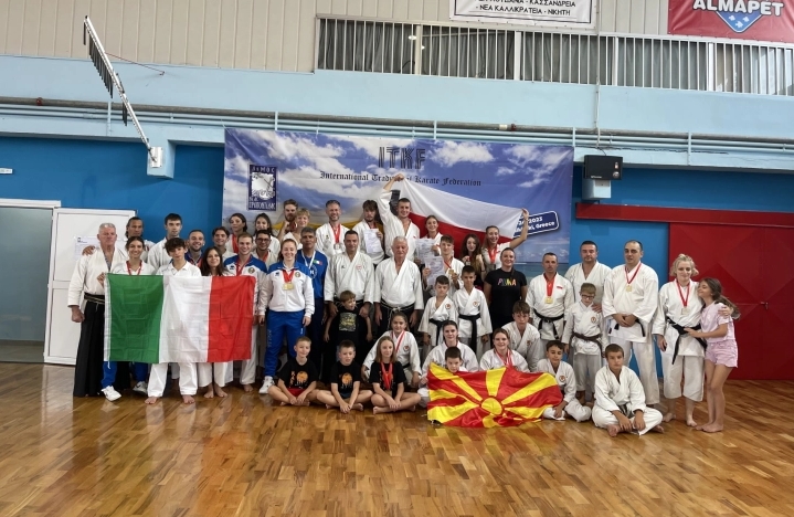 Македонските каратисти освоија 12 златни медали на турнир во Грција
