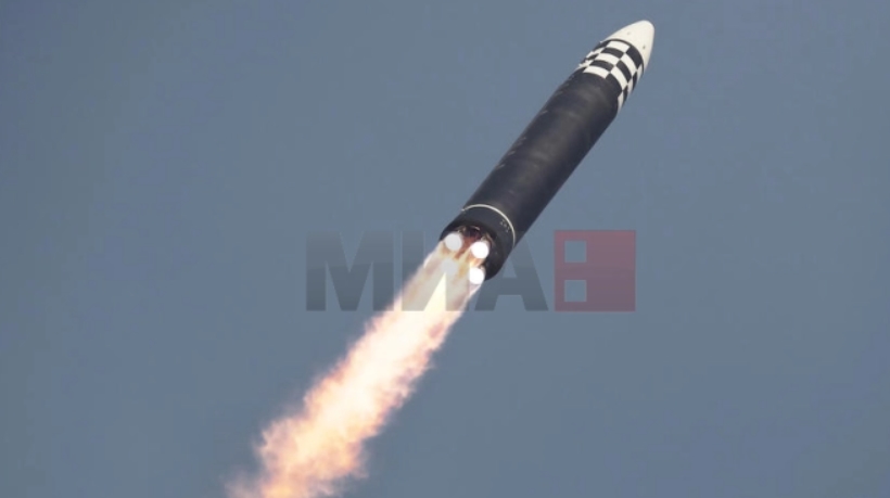Северна Кореја лансираше балистичка ракета