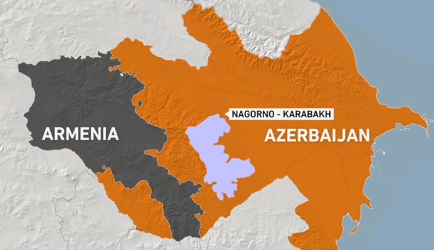 Засилениот артилериски оган во Нагорно-Карабах ги подгреа стравувањата од голем конфликт меѓу Азербејџан и Ерменија