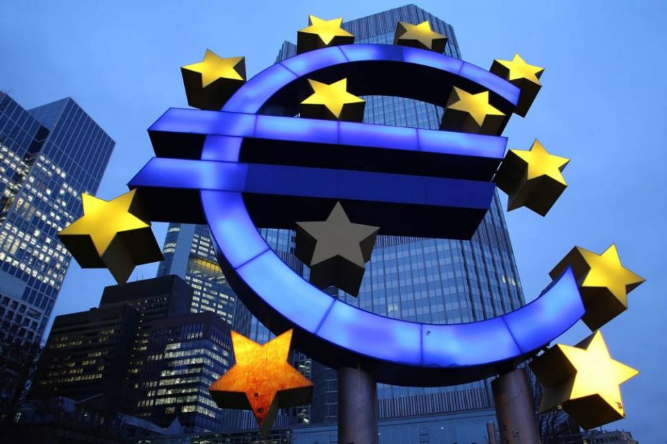 Европската централна банка ја подигна основната каматна стапка на рекордно високо ниво