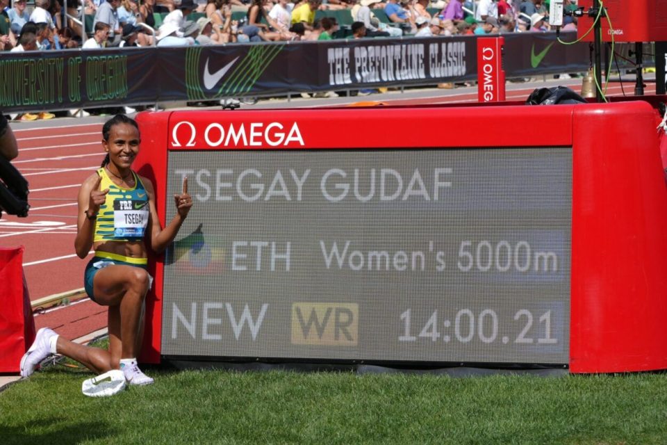 Гудаф Цеган го сруши светскиот рекорд на 5.000 метри