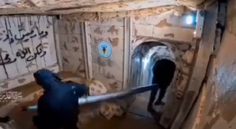 ВИДЕО: Израелците упаднаа во тајните тунели на Хамас