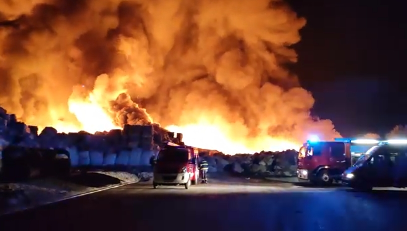 ВИДЕО: Голем пожар во складиште за пластика во Осиек