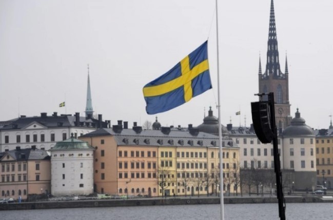 Шведска ќе ги ограничи социјалните бенефиции за неевропските имигранти