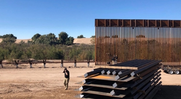 Администрацијата на Бајден најави изградба на ѕид на границата со Мексико