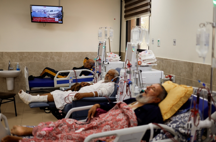 Најголемата болница во Газа има гориво уште за денеска